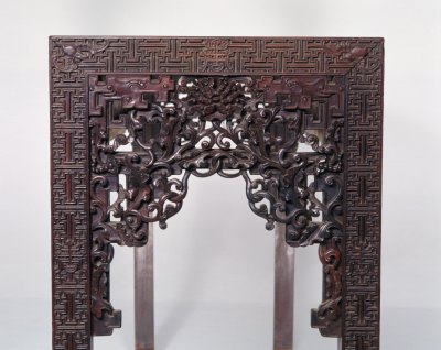 图片[2]-Red sandalwood carved lotus pattern long table-China Archive